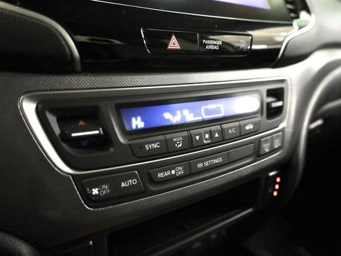 Used 2023 Honda Ridgeline RTL-E image 19