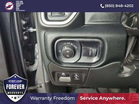 Used 2022 RAM 1500 Big Horn w/ Night Edition RWD image 19