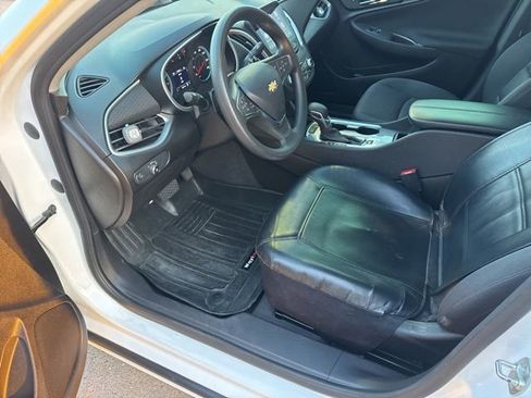 Used 2024 Chevrolet Malibu LT FWD image 7