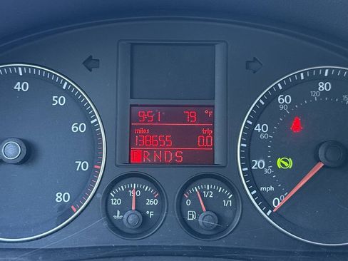 Used 2009 Volkswagen Jetta S FWD image 24