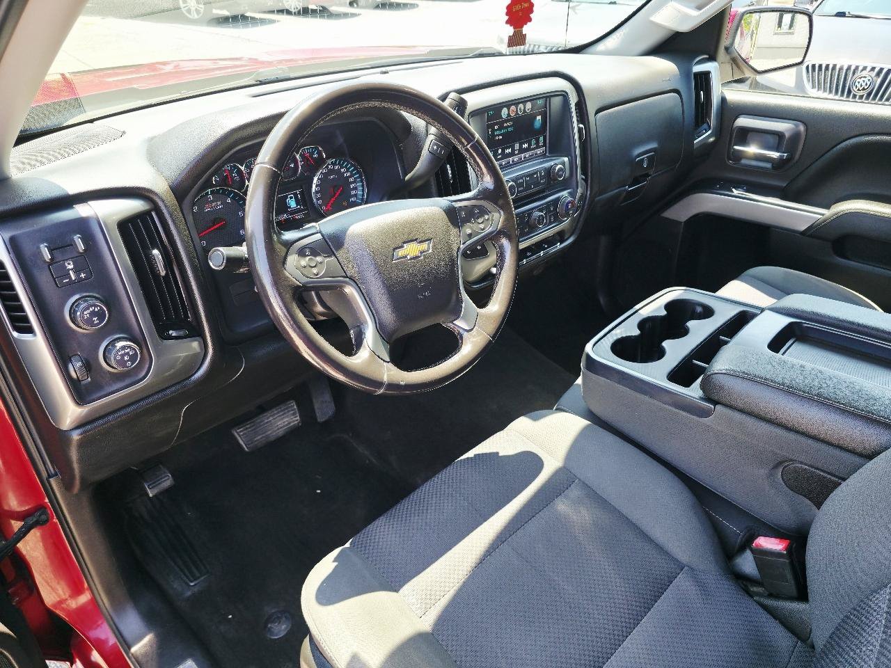 Used 2018 Chevrolet Silverado 1500 LT w/ All Star Edition AWD/4WD image 12
