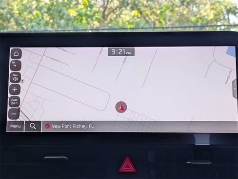 Used 2025 Kia Sportage EX image 24