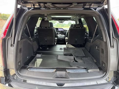 Used 2024 Cadillac Escalade Sport w/ Touring Package AWD/4WD image 25