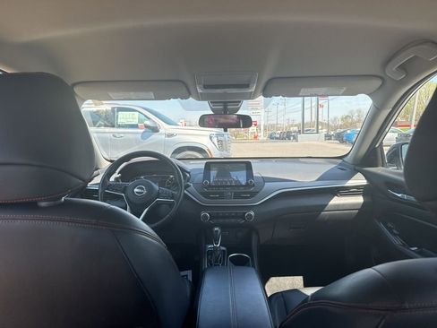 Used 2024 Nissan Altima 2.5 SR image 4