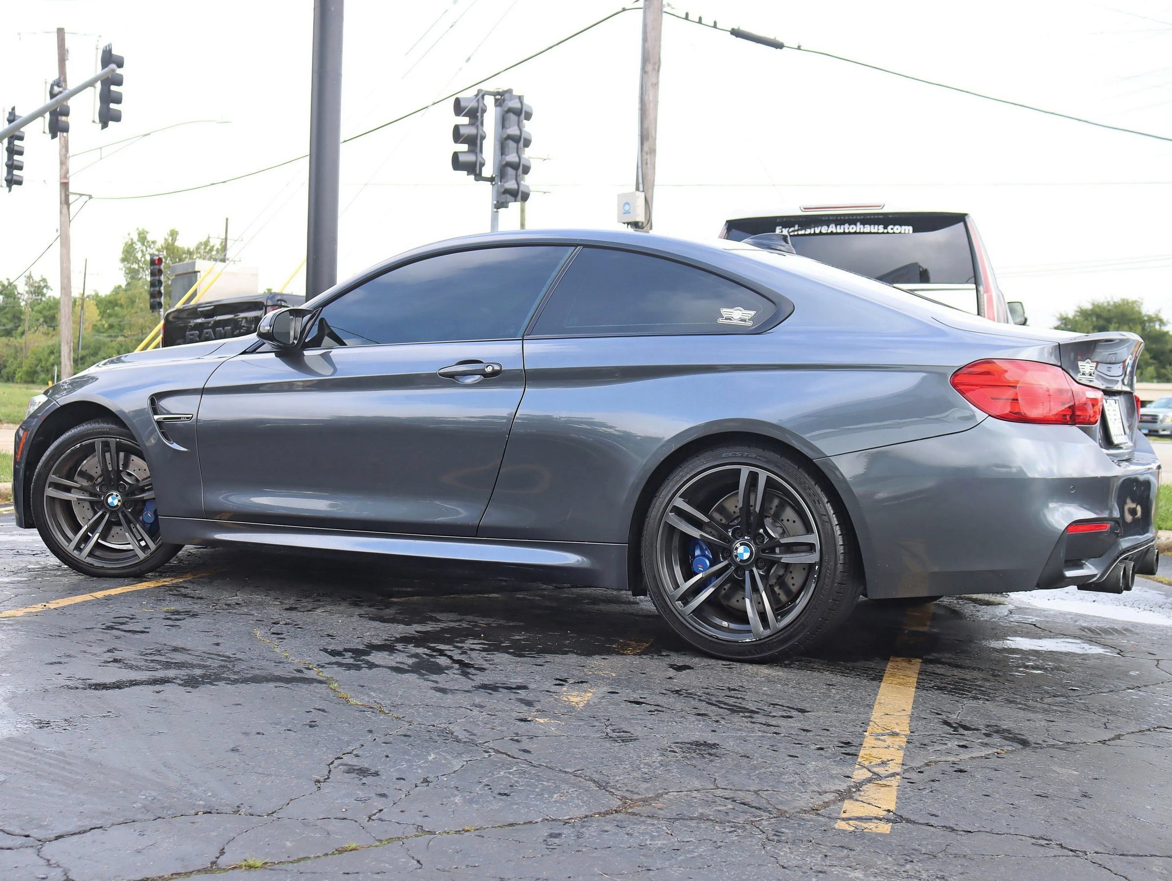 Used 2016 BMW M4 Coupe RWD image 11