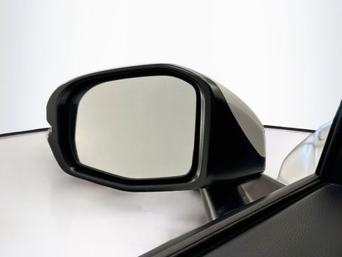Used 2024 Honda HR-V LX image 16