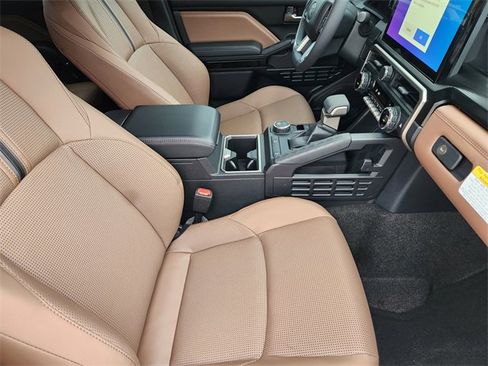 New 2025 Toyota 4Runner Limited image 10