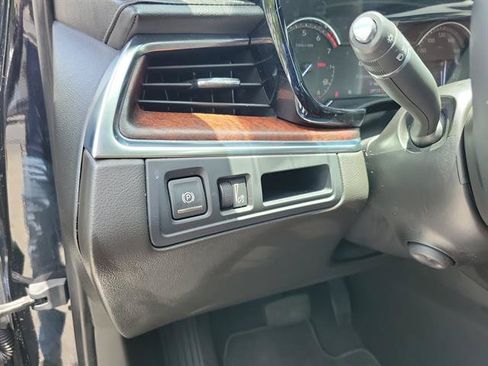 Certified 2023 Cadillac XT5 Premium Luxury FWD image 39