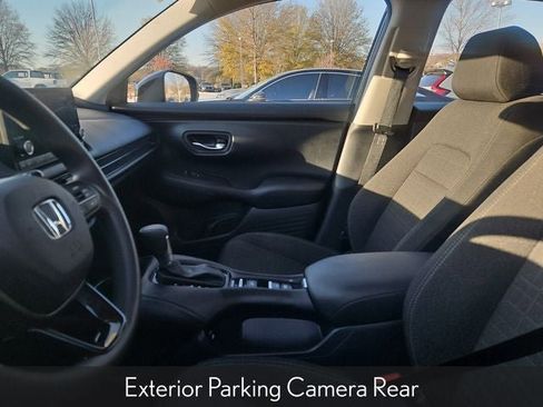 Certified 2025 Honda HR-V LX image 28