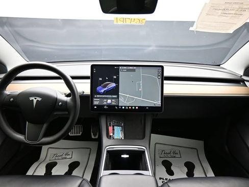 Used 2021 Tesla Model 3 Standard Range Plus RWD image 14