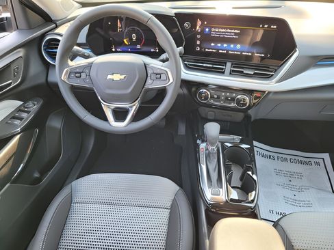 New 2026 Chevrolet Trax LT w/ Driver Confidence Package image 8