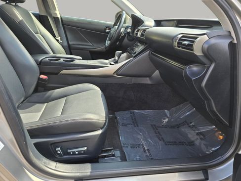 Used 2014 Lexus IS 250 w/ Navigation Package RWD image 31