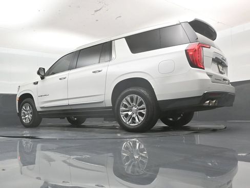 Used 2022 GMC Yukon XL Denali AWD/4WD image 57