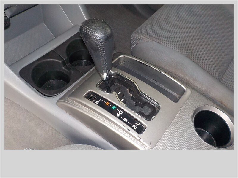 Used 2005 Toyota Tacoma 4x4 Double Cab w/ TRD Sport Pkg #2 image 25