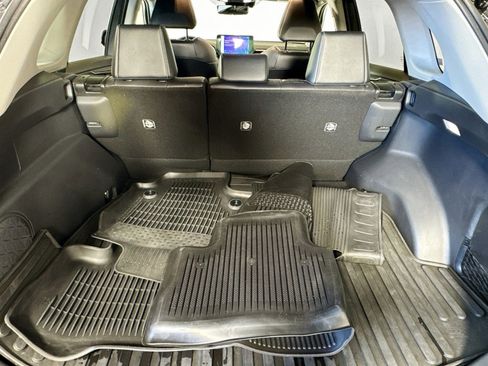 Used 2024 Toyota RAV4 Limited image 25