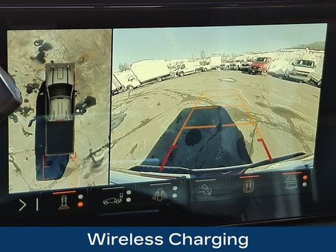 Used 2025 GMC Sierra 2500 AT4 image 23