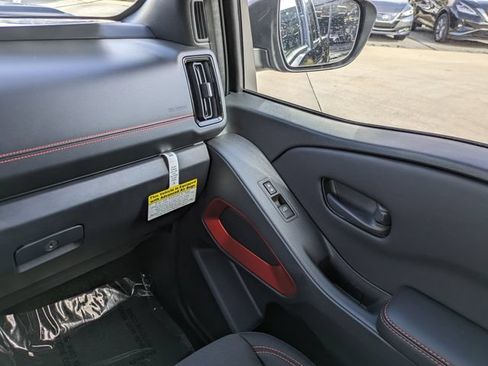 New 2026 Nissan Frontier Pro-X w/ Pro-X Convenience Package RWD image 17