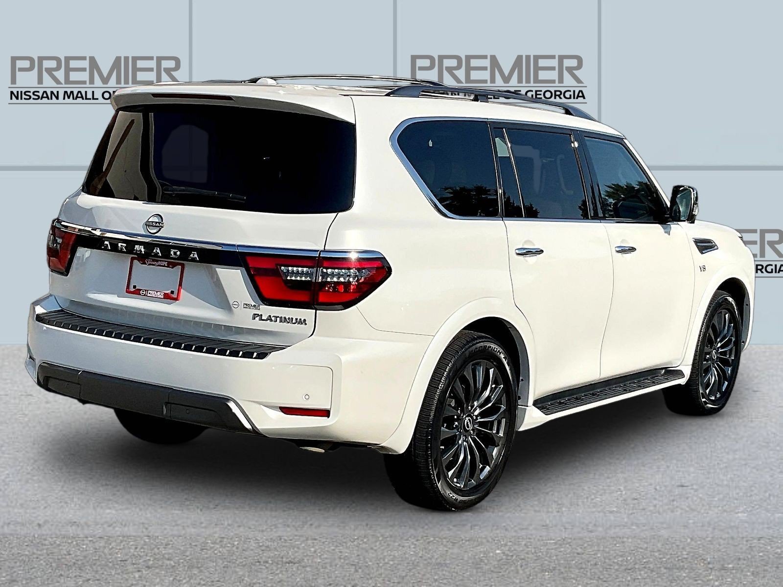 Certified 2022 Nissan Armada Platinum w/ Captain's Chairs Package RWD image 7