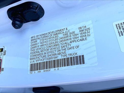 Used 2025 Honda Ridgeline Sport image 32