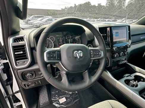 New 2026 RAM 1500 Big Horn AWD/4WD image 15