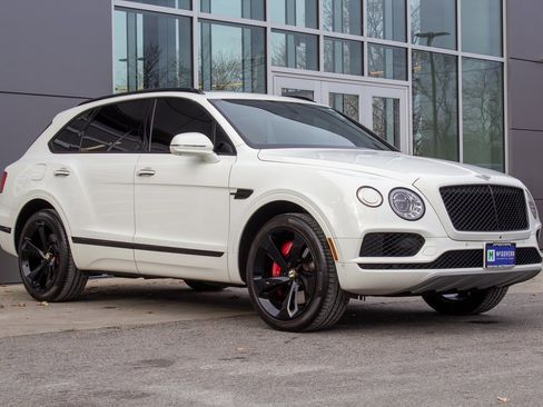Used 2019 Bentley Bentayga image 3