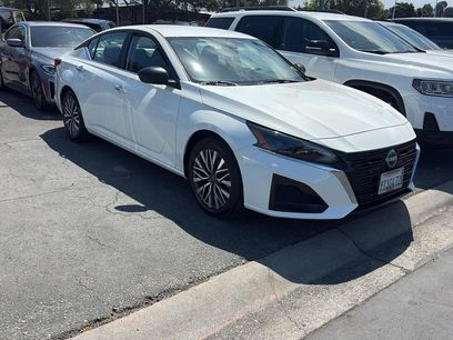 Used 2025 Nissan Altima 2.5 SV