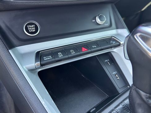 Used 2021 Audi Q3 2.0T Premium w/ Convenience Package image 13