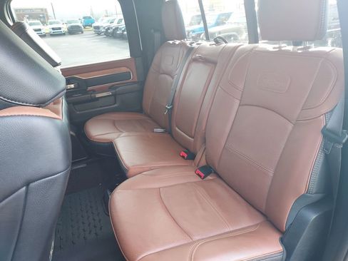 Used 2024 RAM 2500 Limited image 28