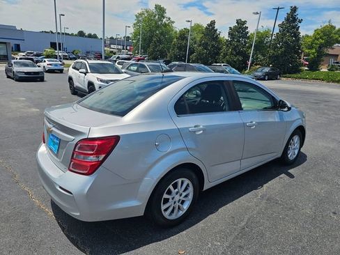 Used 2020 Chevrolet Sonic LT FWD image 8