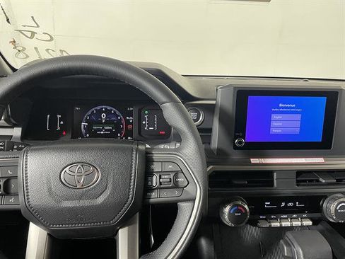 New 2026 Toyota 4Runner SR5 AWD/4WD image 15