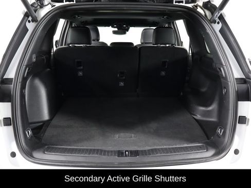Used 2023 Jeep Grand Cherokee Altitude AWD/4WD image 10