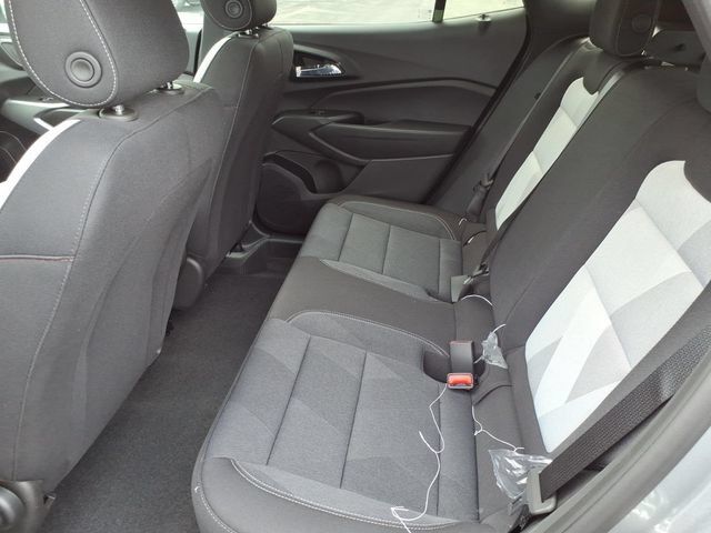 New 2026 Chevrolet Trax RS w/ Sunroof Package FWD image 8