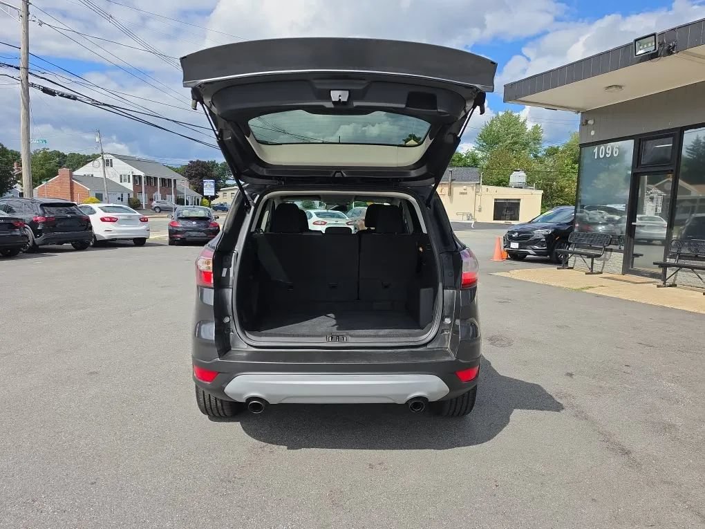 Used 2017 Ford Escape SE FWD image 13
