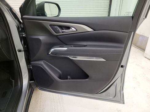 New 2026 Chevrolet Traverse LT w/ Driver Confidence Package image 36