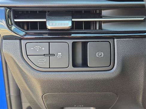 New 2026 Kia Sportage EX image 29