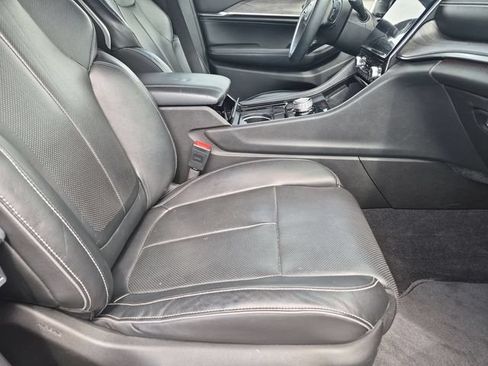 Used 2021 Jeep Grand Cherokee L Overland w/ Luxury Tech Group IV AWD/4WD image 32