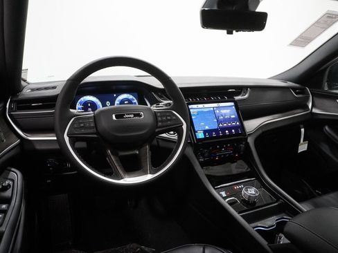 New 2025 Jeep Grand Cherokee L Limited image 20