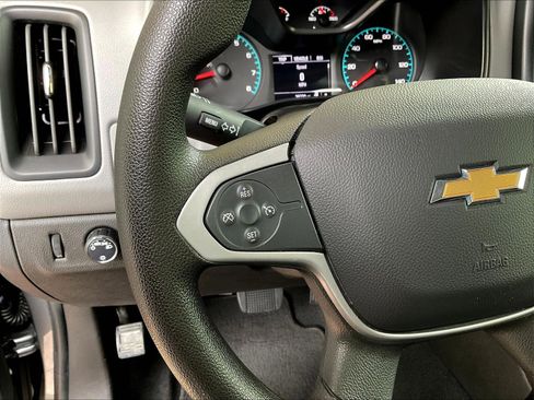 Used 2022 Chevrolet Colorado W/T w/ WT Convenience Package AWD/4WD image 12