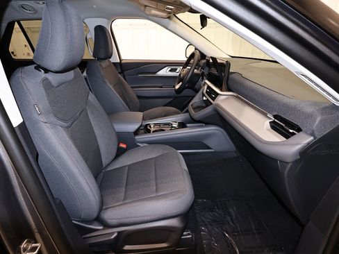 New 2026 Ford Explorer Active AWD/4WD image 18