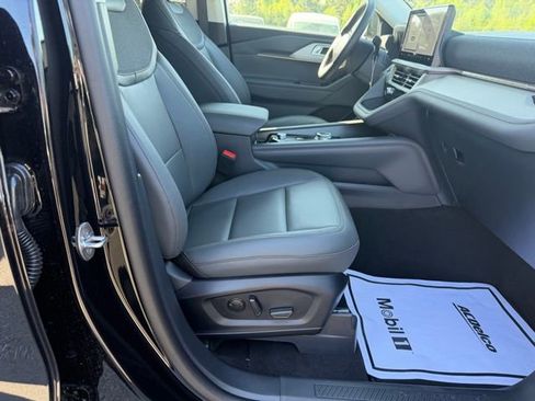 New 2026 Ford Explorer Active image 6