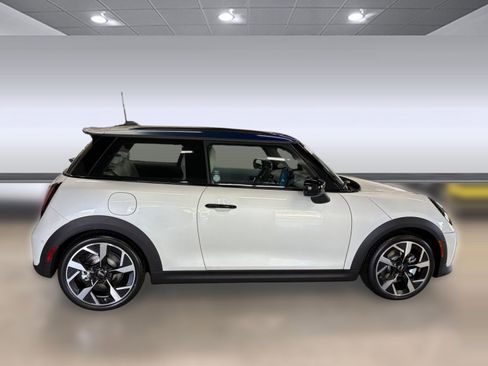 New 2026 MINI Cooper S image 8
