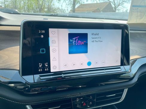 New 2025 Volkswagen Atlas SE image 41