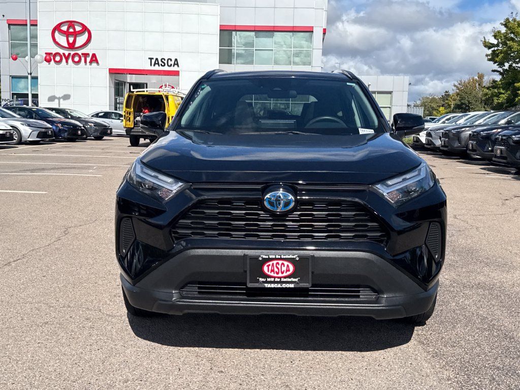 Used 2024 Toyota RAV4 XLE w/ Convenience Package AWD/4WD image 2
