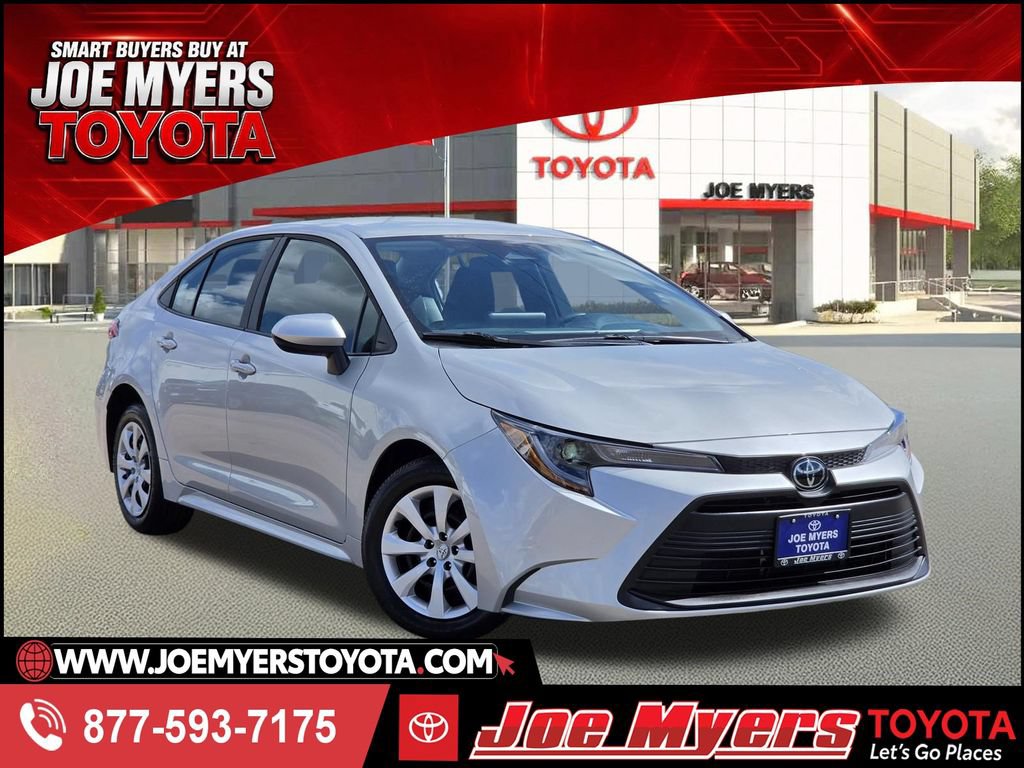 Used 2026 Toyota Corolla LE FWD image 1