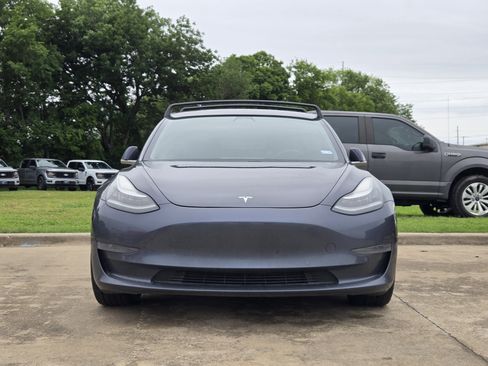 Used 2020 Tesla Model 3 RWD image 2