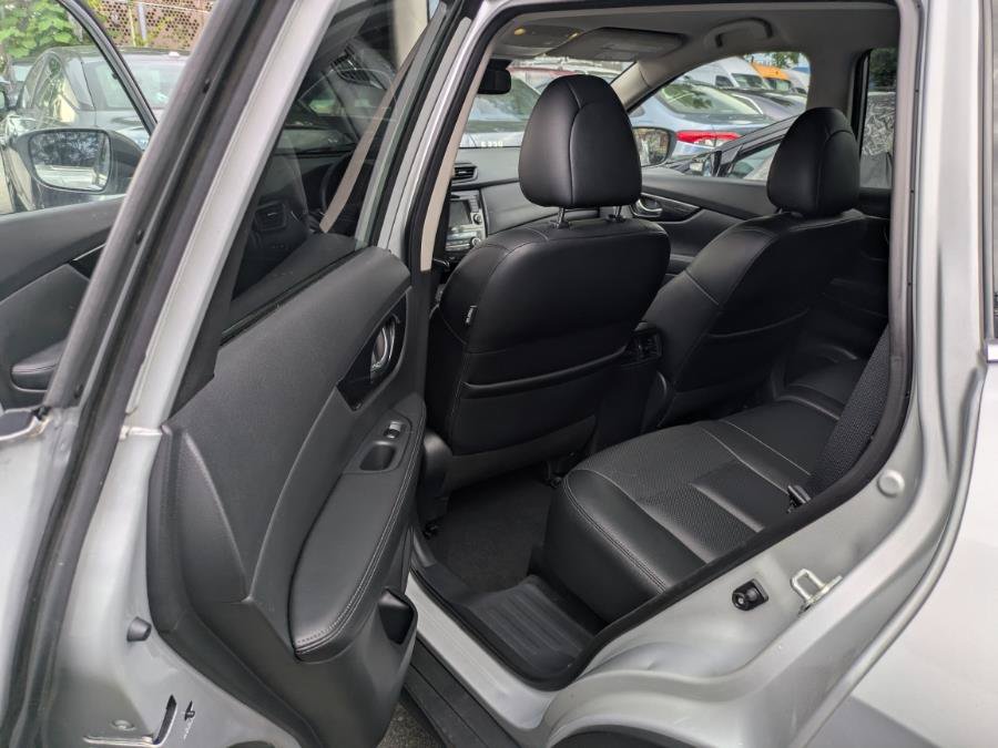Used 2020 Nissan Rogue SL FWD image 8