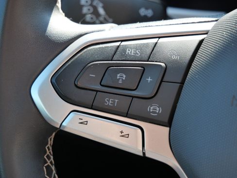 Used 2022 Volkswagen Atlas SE image 33