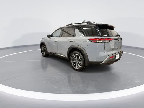New 2026 Nissan Pathfinder Platinum image 6