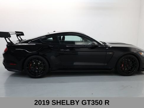 Used 2019 Ford Mustang Shelby GT350R w/ GT350R Equipment Group 920A RWD image 4
