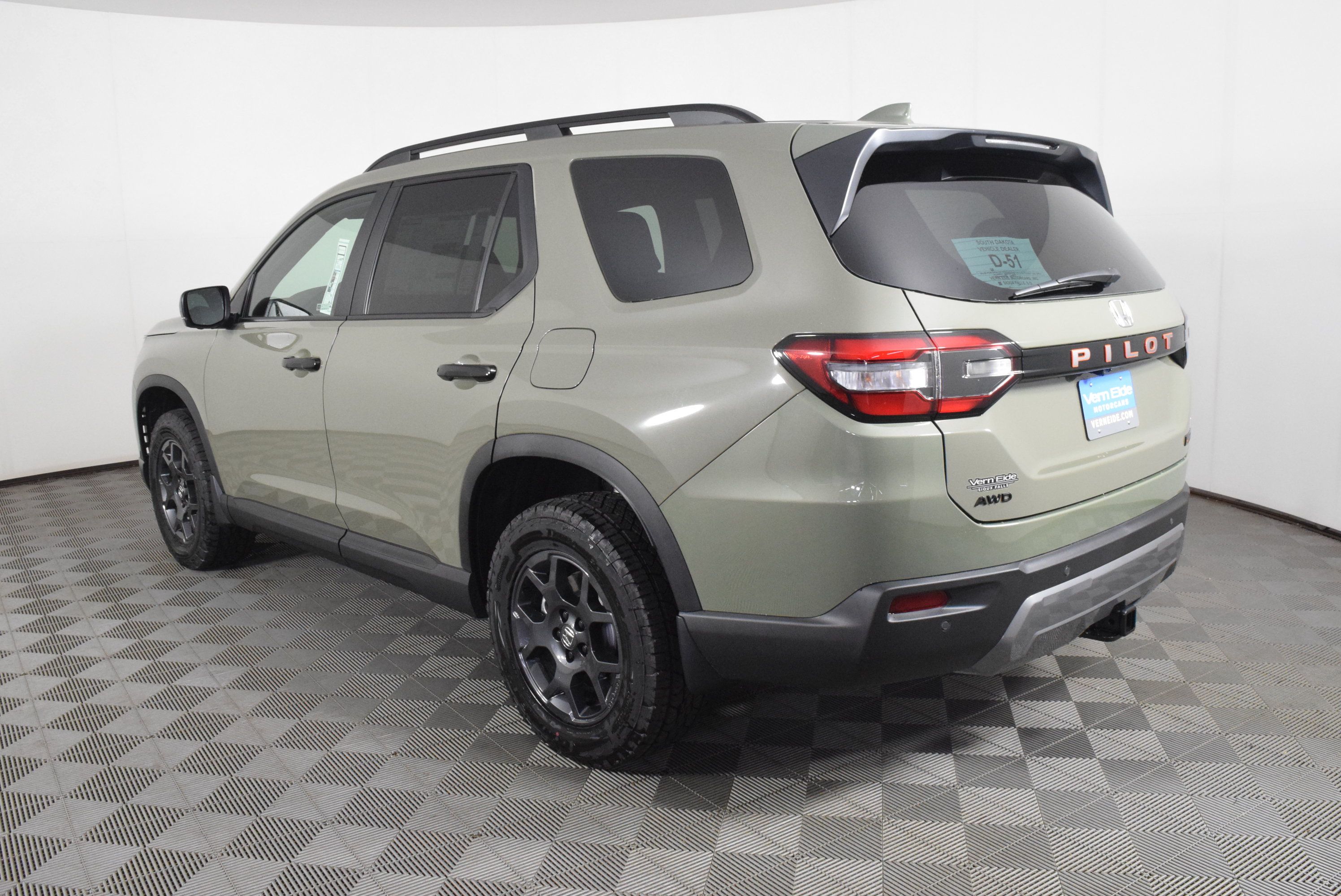 New 2026 Honda Pilot TrailSport image 8